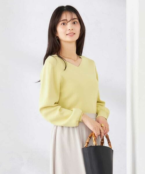 a.v.v / アー・ヴェ・ヴェ ニット・セーター | 【洗える/UVカット】Vネックパフスリーブニット（ライトイエロー）