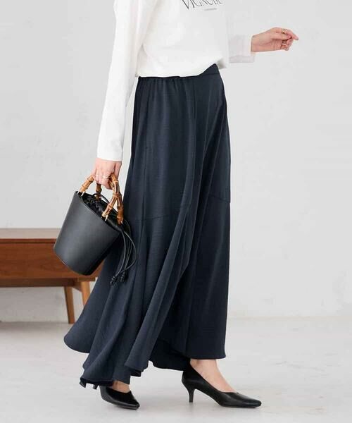 a.v.v / アー・ヴェ・ヴェ ロング・マキシ丈スカート | サテンマーメイドフレアスカート | 詳細1