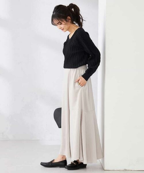 a.v.v / アー・ヴェ・ヴェ ロング・マキシ丈スカート | サテンマーメイドフレアスカート | 詳細12