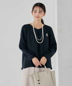 a.v.v / アー・ヴェ・ヴェ シャツ・ブラウス | サテンバックフレアブラウス【洗える/速乾/毛玉になりにくい/イージーケア】