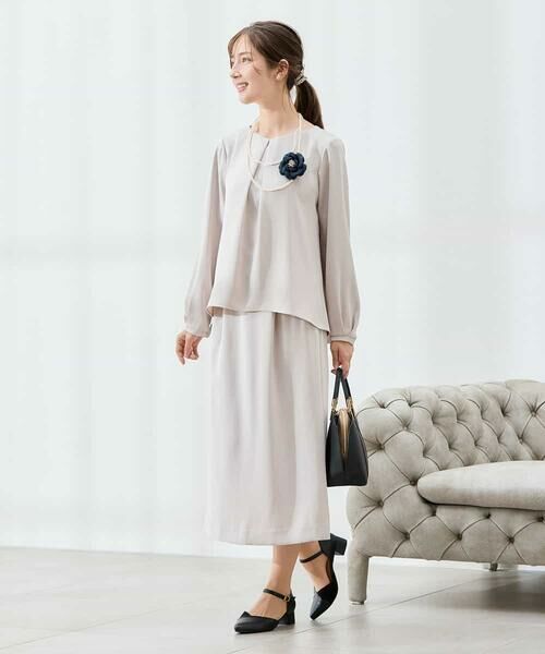 a.v.v / アー・ヴェ・ヴェ シャツ・ブラウス | サテンバックフレアブラウス【洗える/速乾/毛玉になりにくい/イージーケア】 | 詳細13