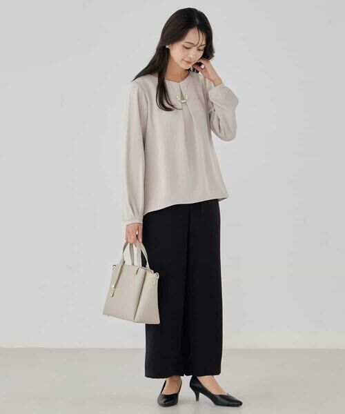 a.v.v / アー・ヴェ・ヴェ シャツ・ブラウス | サテンバックフレアブラウス【洗える/速乾/毛玉になりにくい/イージーケア】 | 詳細21
