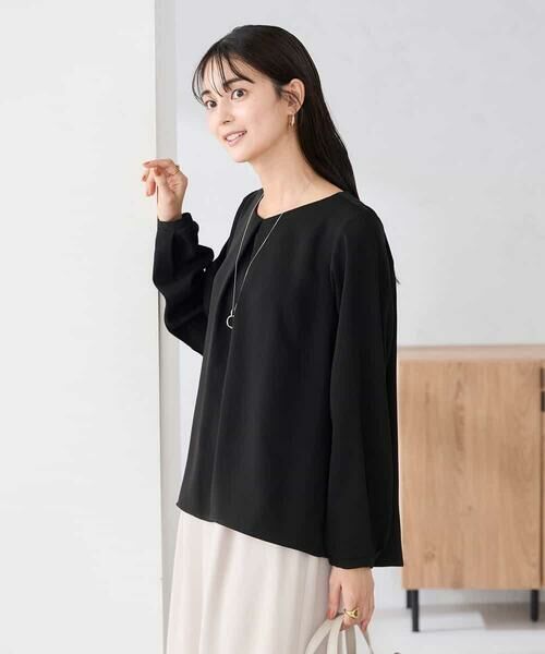 a.v.v / アー・ヴェ・ヴェ シャツ・ブラウス | サテンバックフレアブラウス【洗える/速乾/毛玉になりにくい/イージーケア】 | 詳細23