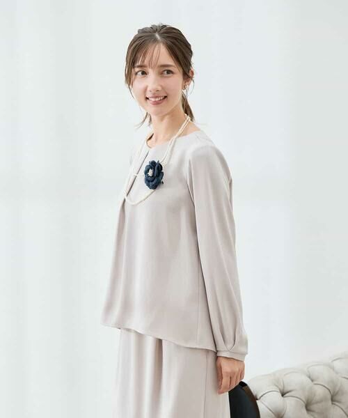 a.v.v / アー・ヴェ・ヴェ シャツ・ブラウス | サテンバックフレアブラウス【洗える/速乾/毛玉になりにくい/イージーケア】 | 詳細7