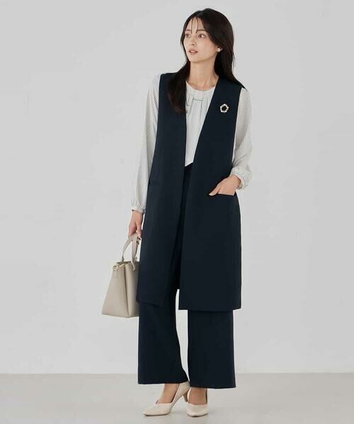 a.v.v / アー・ヴェ・ヴェ セットアップ | サテンサイドスリットジレ【洗える/速乾/毛玉になりにくい/イージーケア】 | 詳細1