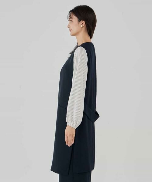 a.v.v / アー・ヴェ・ヴェ セットアップ | サテンサイドスリットジレ【洗える/速乾/毛玉になりにくい/イージーケア】 | 詳細23