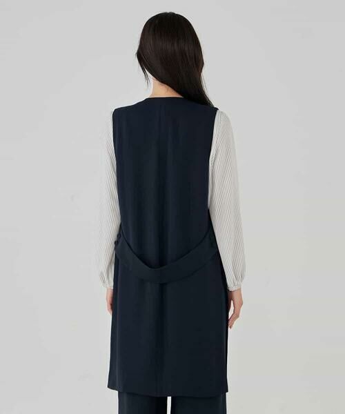 a.v.v / アー・ヴェ・ヴェ セットアップ | サテンサイドスリットジレ【洗える/速乾/毛玉になりにくい/イージーケア】 | 詳細24