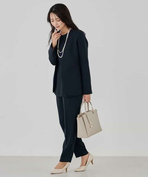 a.v.v / アー・ヴェ・ヴェ チノ・ワークパンツ | サテンテーパードパンツ【洗える/速乾/毛玉になりにくい/イージーケア】 | 詳細23