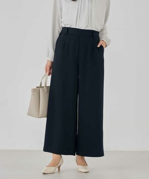 a.v.v / アー・ヴェ・ヴェ その他パンツ | サテンワイドクロップドパンツ【洗える/速乾/毛玉になりにくい/イージーケア】(ネイビー)
