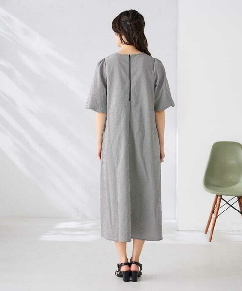 a.v.v / アー・ヴェ・ヴェ ロング・マキシ丈ワンピース | ソフトサッカーパフスリーブワンピース | 詳細13