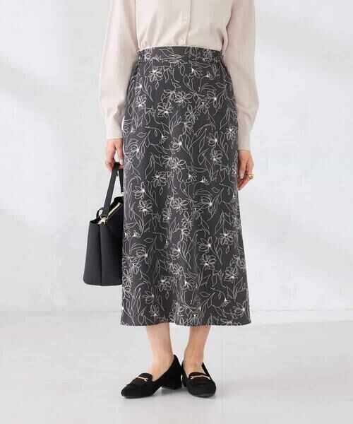 a.v.v / アー・ヴェ・ヴェ ロング・マキシ丈スカート | フラワープリントマーメイドスカート | 詳細2