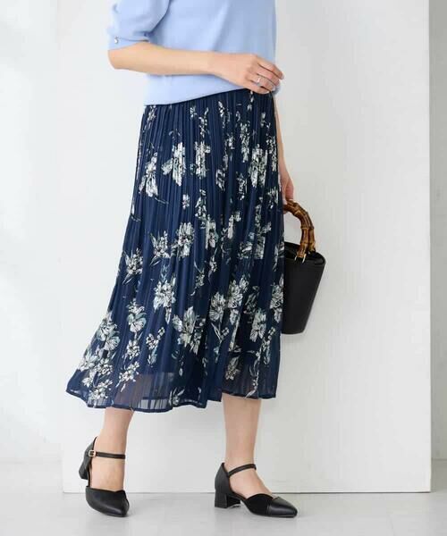 a.v.v / アー・ヴェ・ヴェ ロング・マキシ丈スカート | 【洗える】フラワープリントランダムプリーツスカート | 詳細1