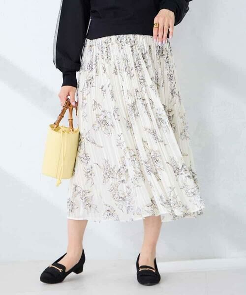a.v.v / アー・ヴェ・ヴェ ロング・マキシ丈スカート | 【洗える】フラワープリントランダムプリーツスカート | 詳細8