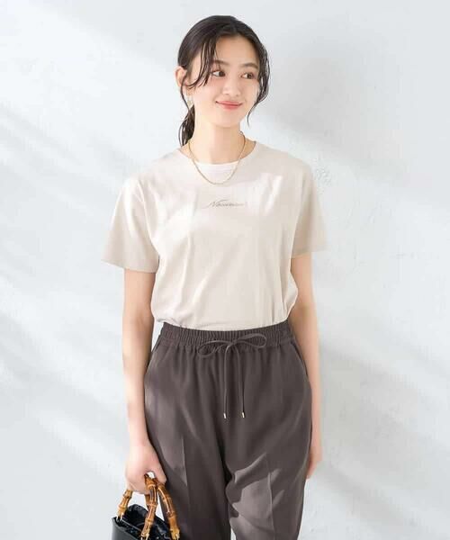 a.v.v / アー・ヴェ・ヴェ カットソー | 【UVカット/接触冷感】コンパクトロゴTシャツ（グレージュ）