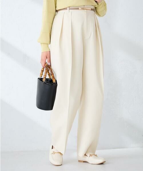 a.v.v / アー・ヴェ・ヴェ その他パンツ | 【雑誌InRed(宝島社)4月号掲載/洗える】タックテーパードパンツ（アイボリー）