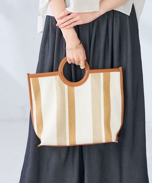 a.v.v / アー・ヴェ・ヴェ トートバッグ | 丸手キャンバストート（ベージュ）