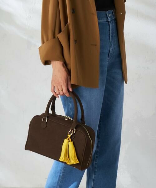 a.v.v / アー・ヴェ・ヴェ チャーム | タッセルチャーム（ライトイエロー）