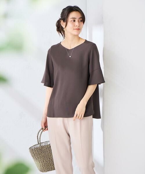 a.v.v / アー・ヴェ・ヴェ シャツ・ブラウス | ［支持率NO.1/接触冷感/速乾/UVカット/イージーケア］浅Vネックブラウス（ダークグレー）