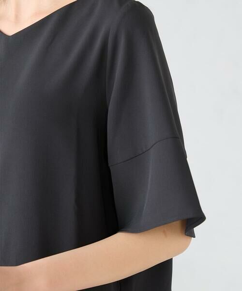 a.v.v / アー・ヴェ・ヴェ シャツ・ブラウス | ［支持率NO.1/接触冷感/速乾/UVカット/イージーケア］浅Vネックブラウス | 詳細26
