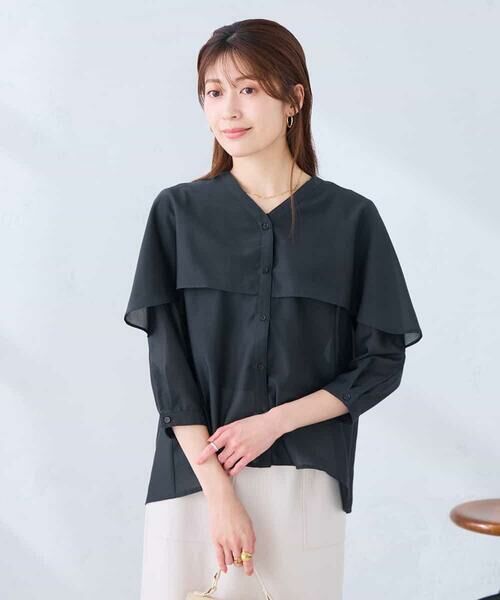 a.v.v / アー・ヴェ・ヴェ シャツ・ブラウス | ケープ風シアーブラウス（ネイビー）