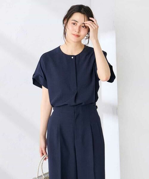 a.v.v / アー・ヴェ・ヴェ シャツ・ブラウス | 【接触冷感/UVカット】リネンライクスキッパーブラウス【セットアップ対応/アンチピリング】（ネイビー）