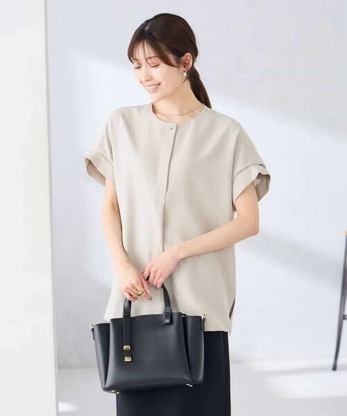 a.v.v / アー・ヴェ・ヴェ シャツ・ブラウス | 【接触冷感/UVカット】リネンライクスキッパーブラウス【セットアップ対応/アンチピリング】（グレージュ）
