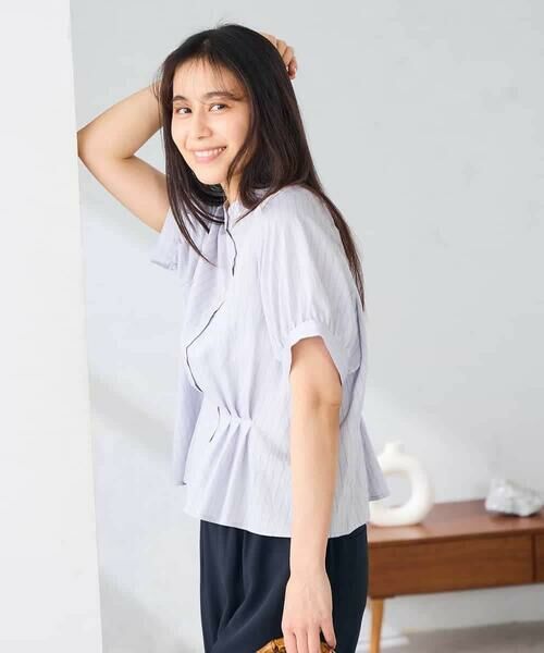 a.v.v / アー・ヴェ・ヴェ シャツ・ブラウス | ストライプペプラムクロップドシャツ | 詳細1