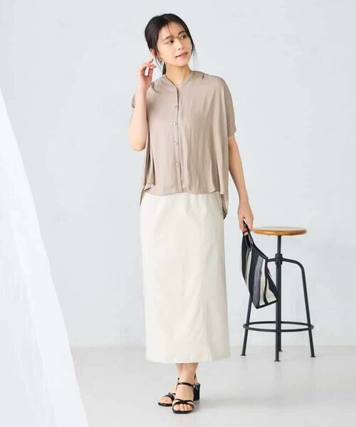 a.v.v / アー・ヴェ・ヴェ シャツ・ブラウス | Vネックギャザーブラウス | 詳細12