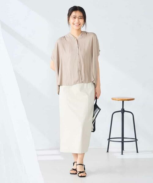 a.v.v / アー・ヴェ・ヴェ シャツ・ブラウス | Vネックギャザーブラウス | 詳細14