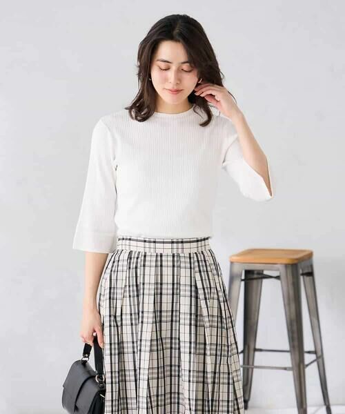 a.v.v / アー・ヴェ・ヴェ ニット・セーター | 部分シアーフレア袖リブニット（ホワイト）