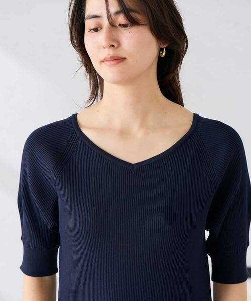 a.v.v / アー・ヴェ・ヴェ ニット・セーター | Vネックデコルテニット | 詳細16