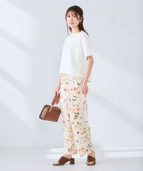 a.v.v / アー・ヴェ・ヴェ カットソー | 大人のクロップド刺繍Tシャツ【UVカット・接触冷感】 | 詳細2