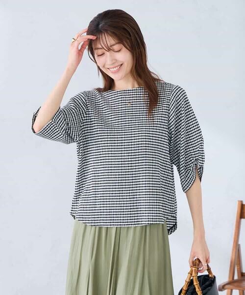 a.v.v / アー・ヴェ・ヴェ カットソー | ボーダー楊柳袖デザインカットソー（アイボリー）