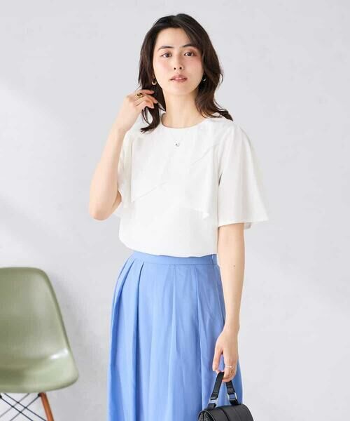 a.v.v / アー・ヴェ・ヴェ カットソー | 【前後2WAY】フリルデザインカットソー（アイボリー）