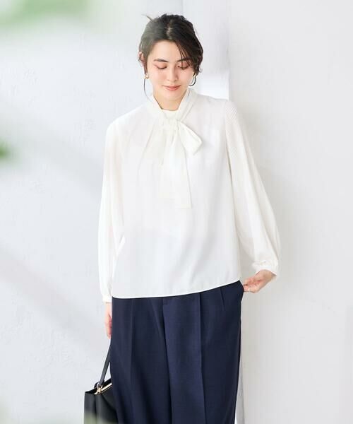 a.v.v / アー・ヴェ・ヴェ シャツ・ブラウス | 【洗える】2WAY袖プリーツボウタイブラウス | 詳細4