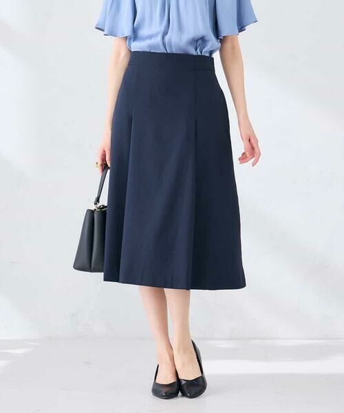 a.v.v / アー・ヴェ・ヴェ ミニ・ひざ丈スカート | 【接触冷感/イージーケア/UVカット/吸水速乾】サマーストレッチフレアスカート（ネイビー）