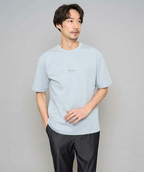 a.v.v / アー・ヴェ・ヴェ カットソー | 【イージーケア/洗濯機で洗える/速乾/毛玉になりにくい/接触冷感】ミニロゴプリントセミワイドシルエットカットソー（ライトブルー）