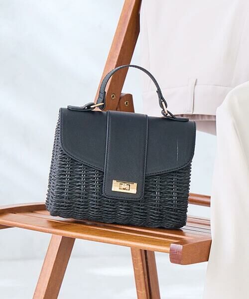 a.v.v / アー・ヴェ・ヴェ ショルダーバッグ | フラップカゴショルダーバッグ（ブラック）