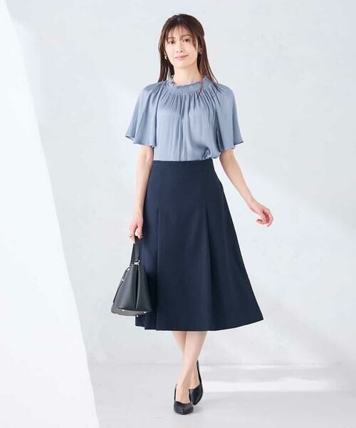 a.v.v / アー・ヴェ・ヴェ シャツ・ブラウス | エアリーサテンシャーリングネックブラウス | 詳細11