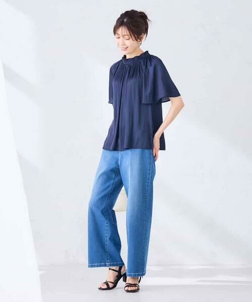 a.v.v / アー・ヴェ・ヴェ シャツ・ブラウス | エアリーサテンシャーリングネックブラウス | 詳細21