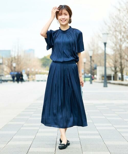 a.v.v / アー・ヴェ・ヴェ シャツ・ブラウス | エアリーサテンシャーリングネックブラウス | 詳細25