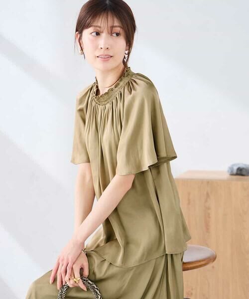 a.v.v / アー・ヴェ・ヴェ シャツ・ブラウス | エアリーサテンシャーリングネックブラウス | 詳細27