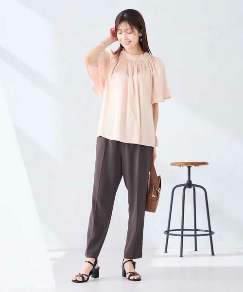 a.v.v / アー・ヴェ・ヴェ シャツ・ブラウス | エアリーサテンシャーリングネックブラウス | 詳細8