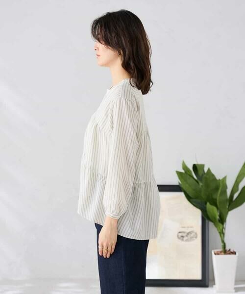 a.v.v / アー・ヴェ・ヴェ シャツ・ブラウス | ストライプ柄ティアードシアーブラウス | 詳細14