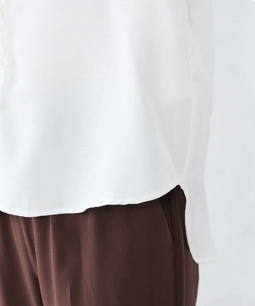 a.v.v / アー・ヴェ・ヴェ シャツ・ブラウス | フリルネックブラウス | 詳細11