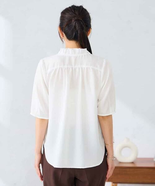 a.v.v / アー・ヴェ・ヴェ シャツ・ブラウス | フリルネックブラウス | 詳細8