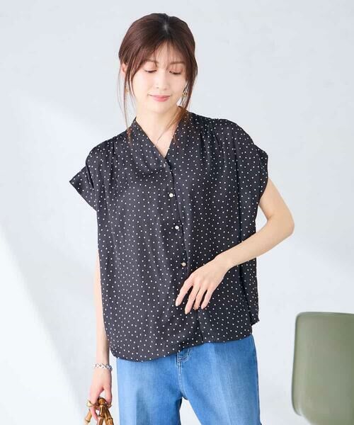 a.v.v / アー・ヴェ・ヴェ シャツ・ブラウス | Vネックプリントギャザーブラウス | 詳細16