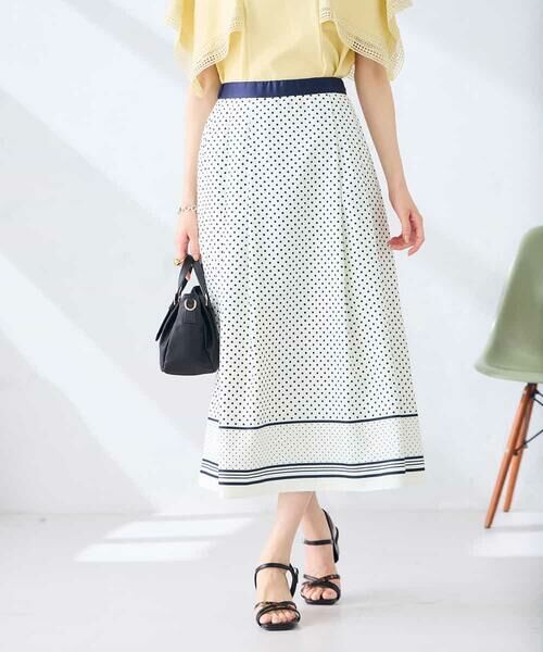 a.v.v / アー・ヴェ・ヴェ ロング・マキシ丈スカート | 【洗える】パネル切替ドットスカート（ホワイト）