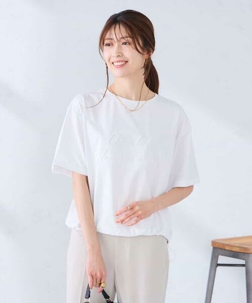 a.v.v / アー・ヴェ・ヴェ カットソー | 裾ドロストロゴTシャツ（ホワイト）