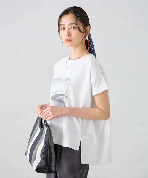 a.v.v / アー・ヴェ・ヴェ カットソー | ゆるプリントTシャツ（アイボリー（フォト））